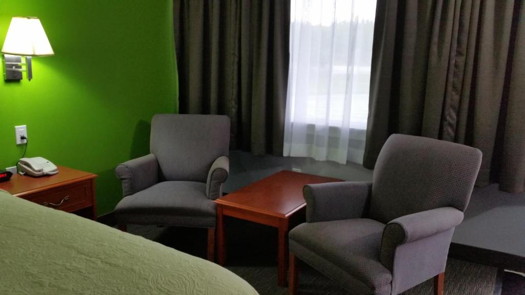 Posezení v ubytování Nipissing Inn