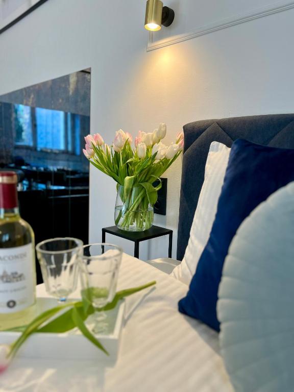 Krakow Old Town Apartment Jacuzzi - wymeldowanie do 13 - 15