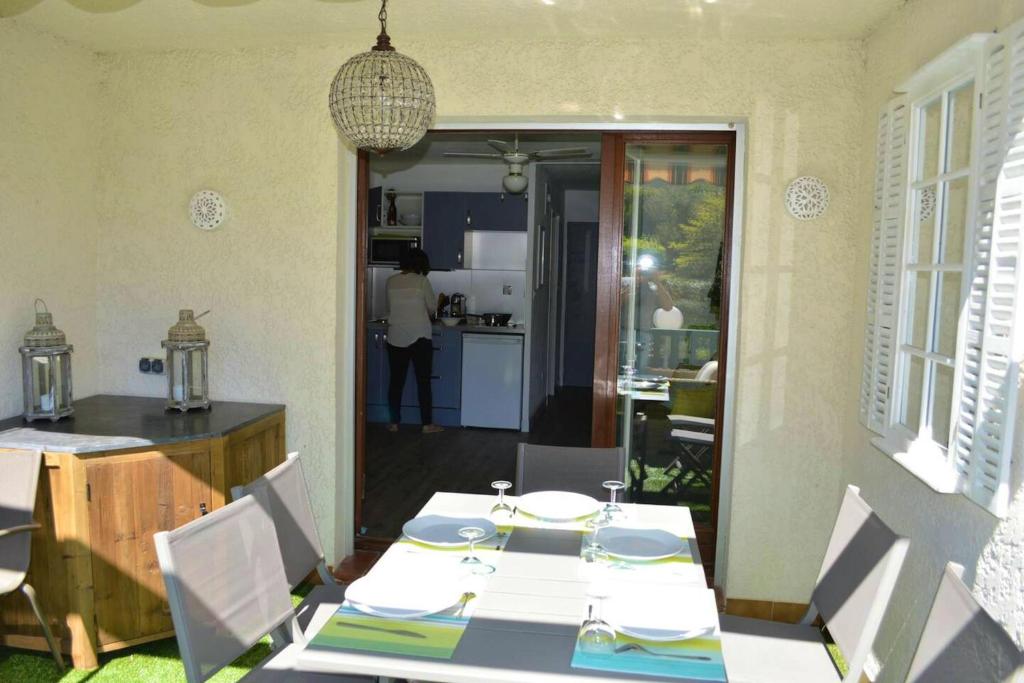 Studio 110 Grande Terrasse, Proche Mer - Bandol