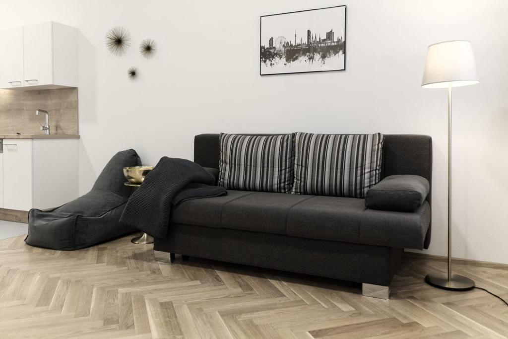 AAA All About Apartments - Resim 19