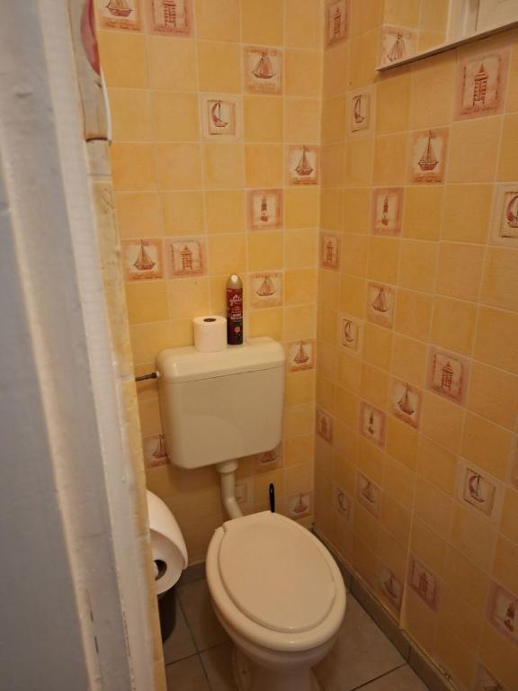 Fenyő Panzió - Habitación Gemela Con Ducha