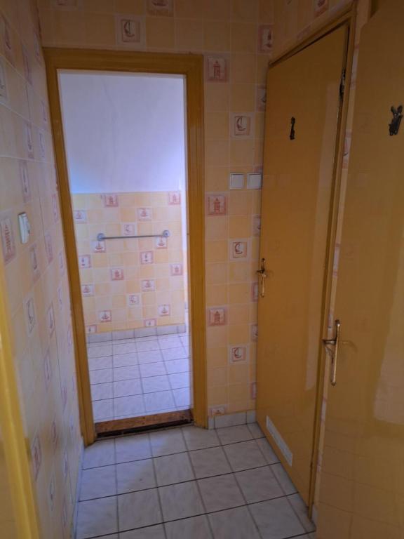Fenyő Panzió - Habitación Cuádruple Con Baño