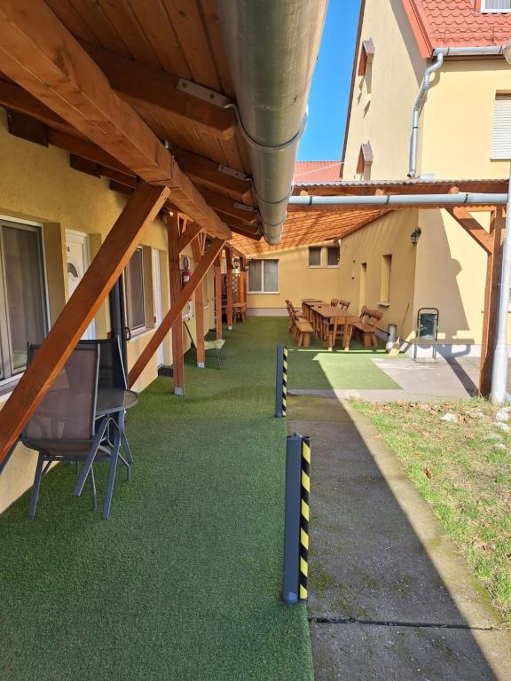 Fenyő Panzió - Habitación Gemela Con Vista Al Jardín