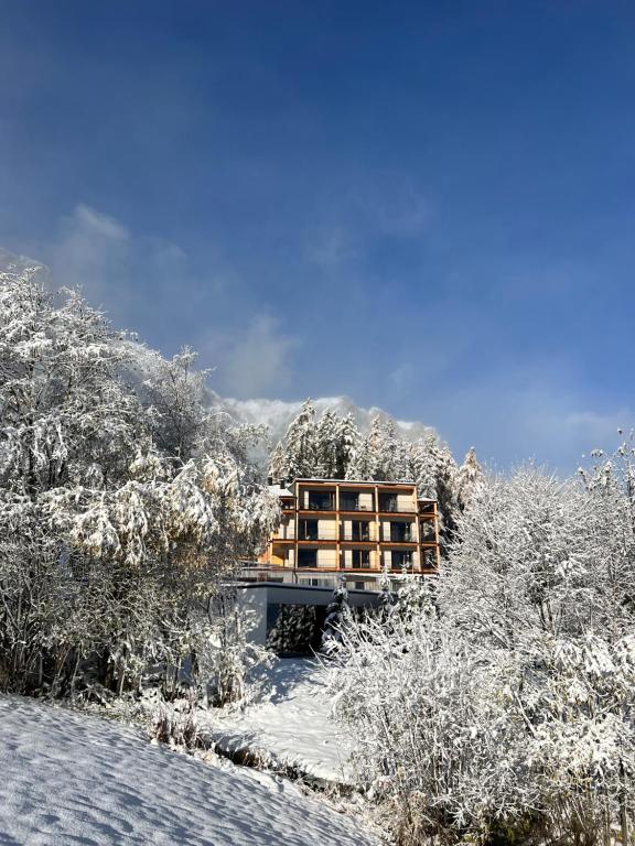 Hotel Lech Da Sompunt v zimě