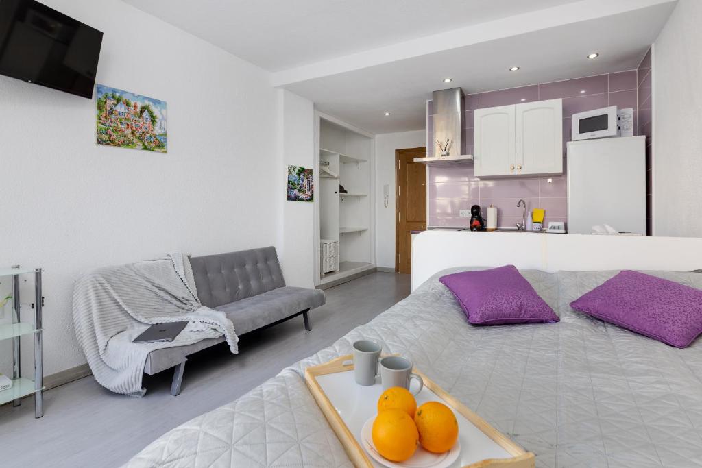 A kitchen or kitchenette at Apartment with pool near beach, Playa del Cura