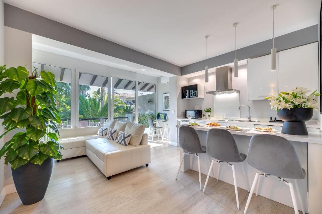 Et opholdsområde på XPCE Rodeo Beach - Puerto Banus