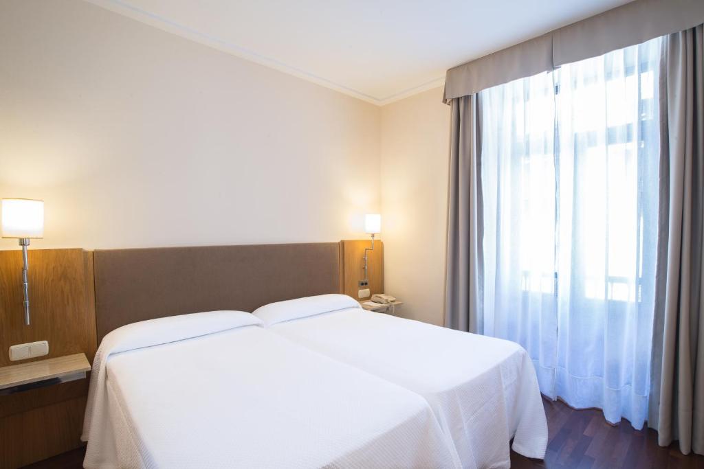 Hotel Inglaterra - Resim 32