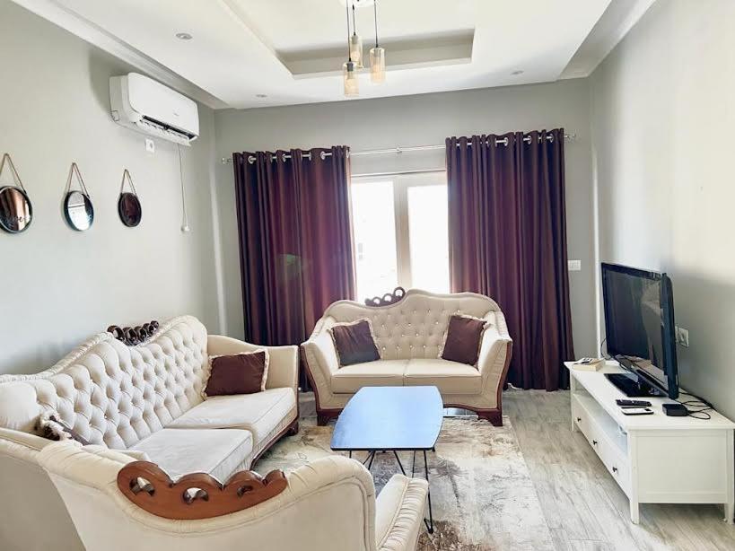 Fotografie z fotogalerie ubytování Vila 007 v destinaci Velipojë