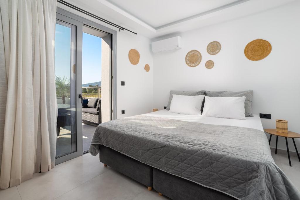 Postel nebo postele na pokoji v ubytování M&B Luxury Villa