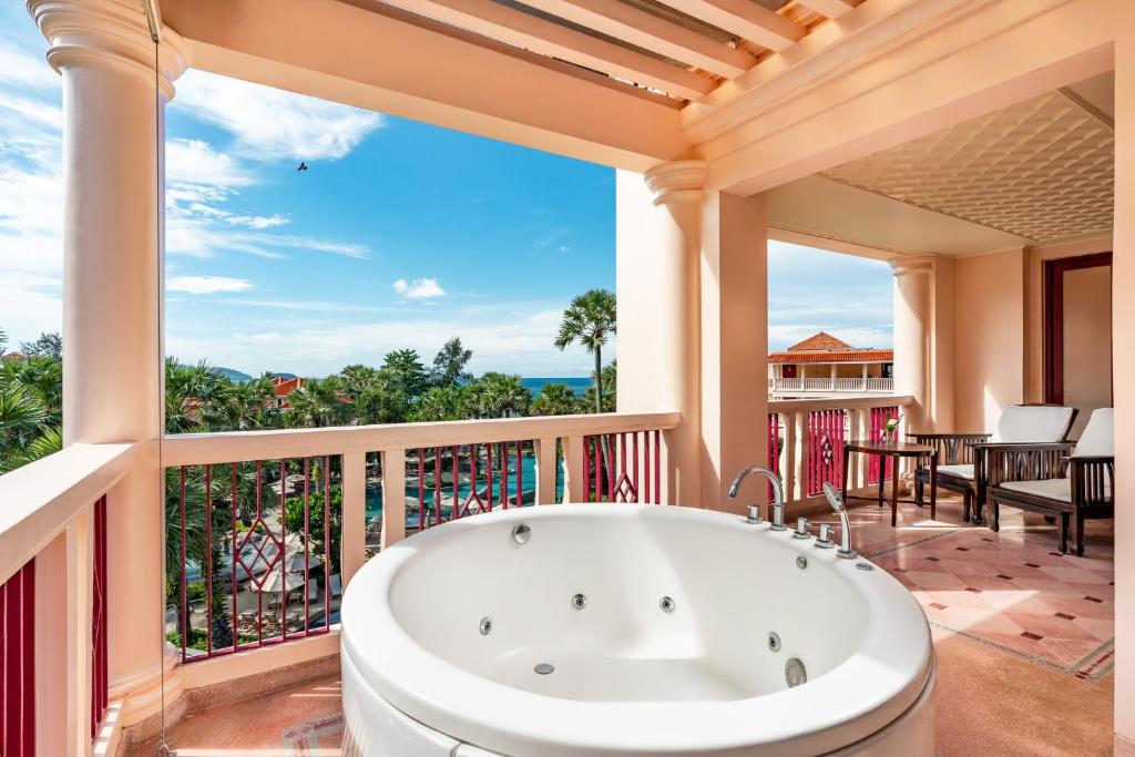 Centara Grand Beach Resort Phuket - Spa Premium Deluxe - Double Double