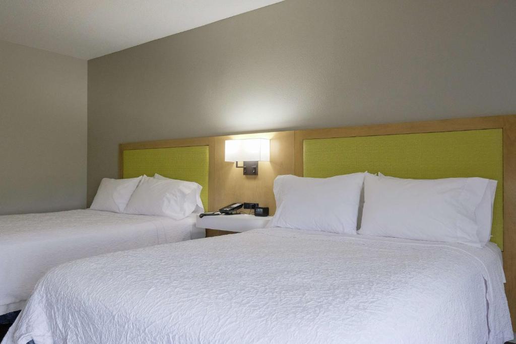 Hampton Inn Edenton - Room With Two Queen Beds - Non-Smoking