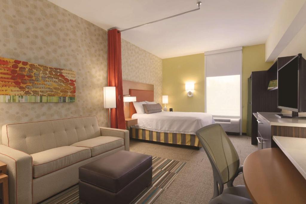Home2 Suites by Hilton Erie - Queen Studio Suite - Gehoortoegang/niet -roken