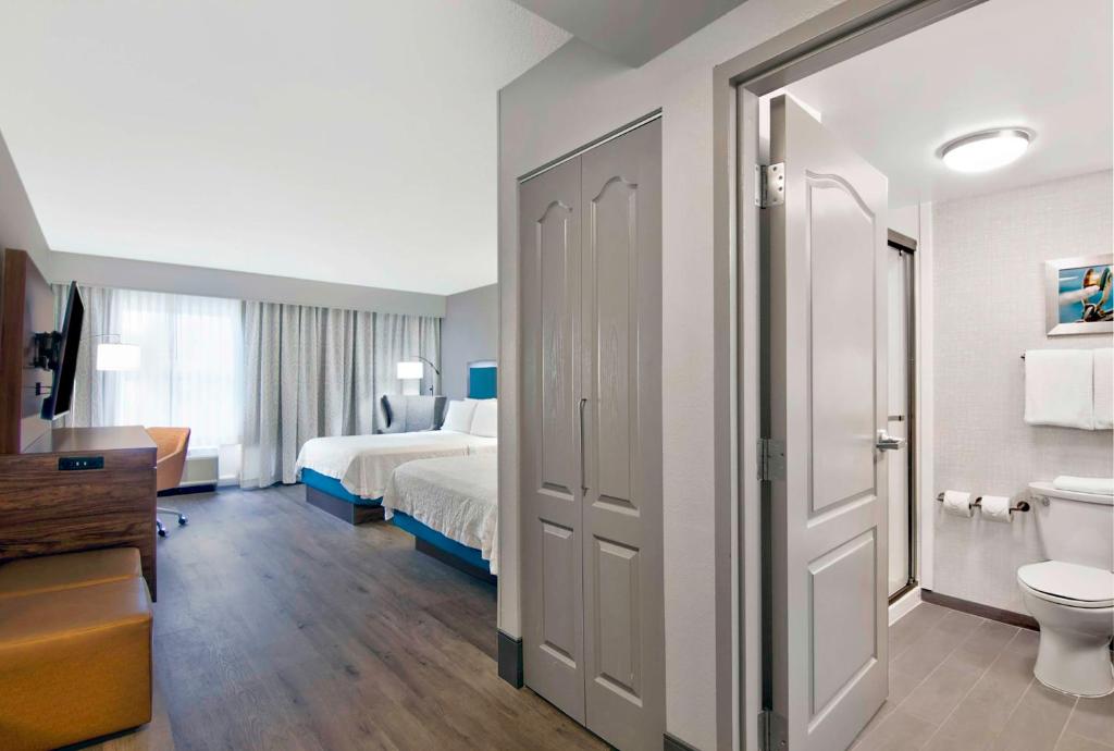 Hampton Inn Ft Lauderdale Airport North Cruise Port - Queen Room With Two Queen Beds - Non-Smoking