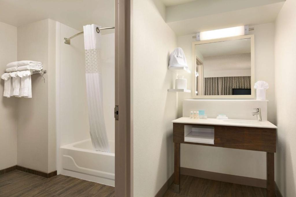 Hampton Inn & Suites Hershey photo