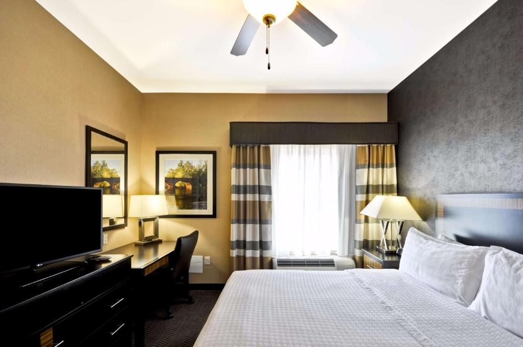 Homewood Suites by Hilton Hartford / Southington CT - Suite 1 Chambre Lit King-Size - Non-Fumeurs