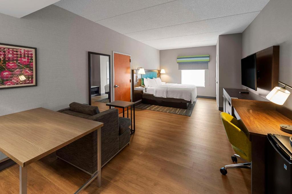 TV a/nebo společenská místnost v ubytování Hampton Inn Nanuet
