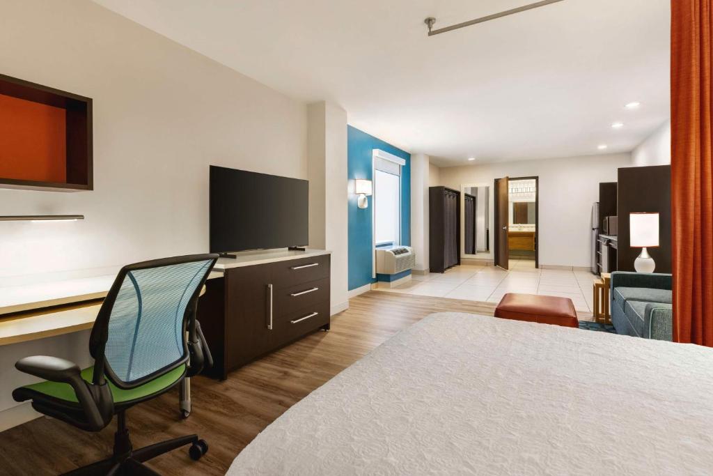 Home2 Suites Long Island City/Manhattan View - 