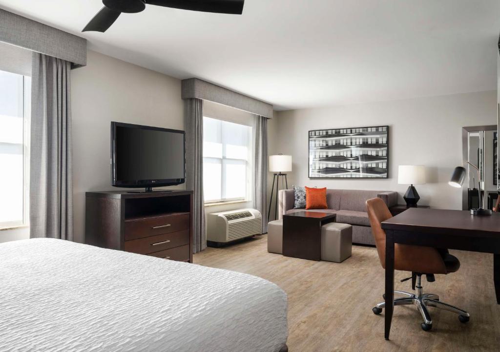 Homewood Suites by Hilton Carle Place - Garden City, NY - King Studio Suite - Non-fumeur