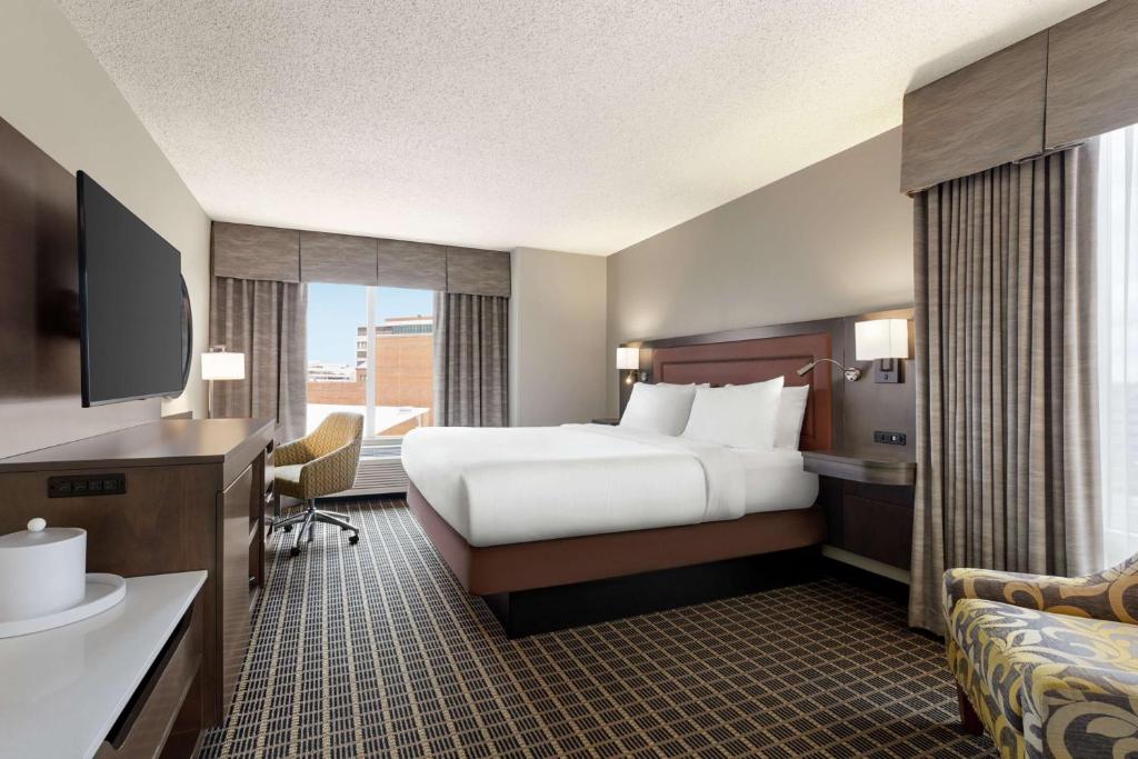 Hampton Inn & Suites Greenville-Downtown-Riverplace - Camera King Con Vista Sul Fiume - Non Fumatori