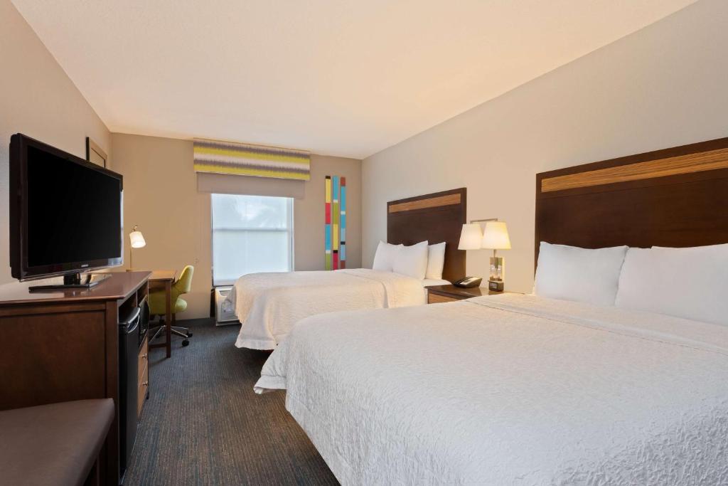 Hampton Inn & Suites Fort Myers Beach/Sanibel Gateway - 2 Reines Mobilité / Accès Auditif 3x3 Douche