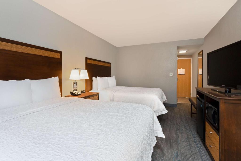 Hampton Inn & Suites Fort Myers Beach/Sanibel Gateway - Habitación Queen Con Dos Camas Queen