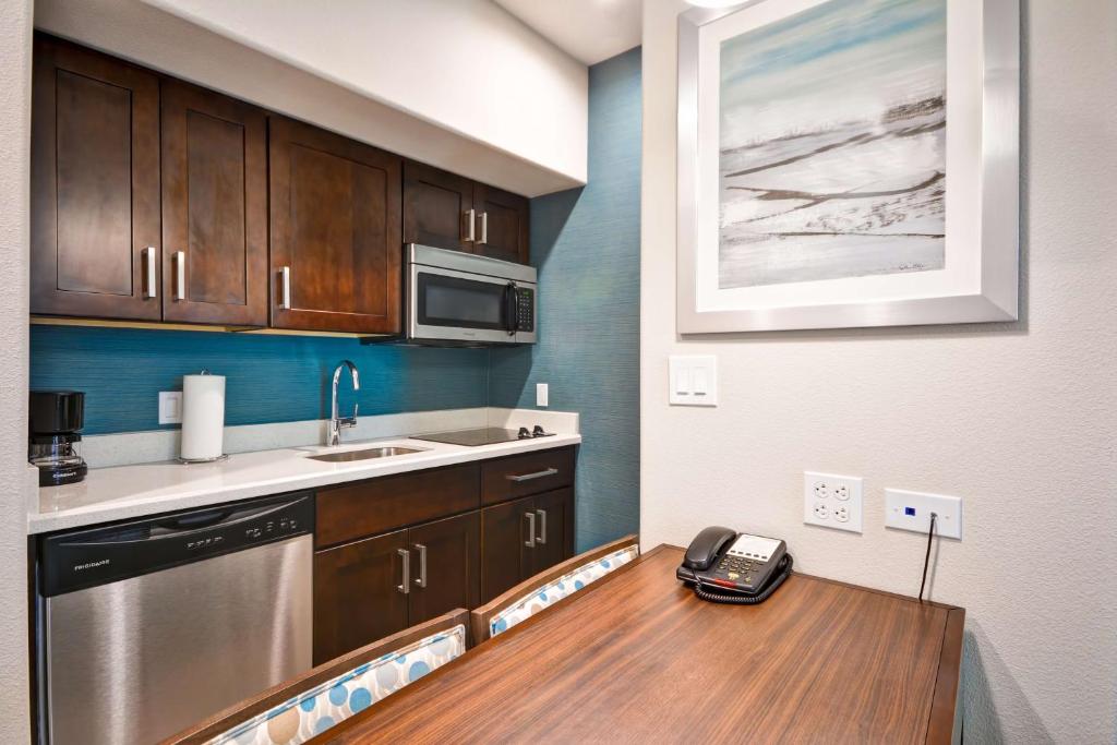 Homewood Suites By Hilton Galveston photo