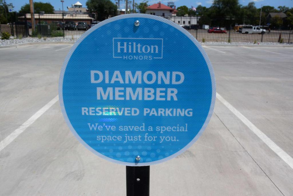 Certifikát, hodnocení, plakát nebo jiný dokument vystavený v ubytování Tru By Hilton Grand Junction Downtown