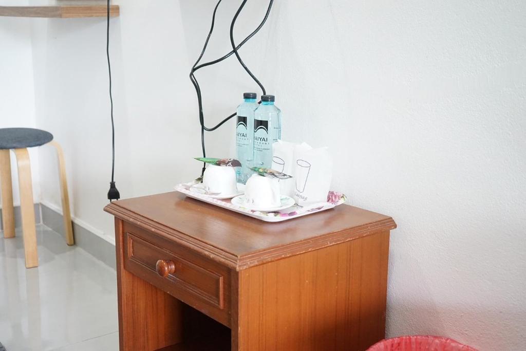 Chaiyai River Front Hotel - Habitación Gemela Estándar