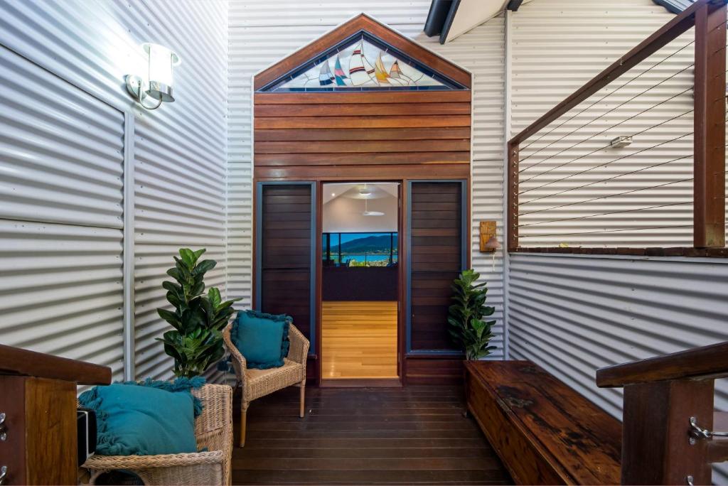 Fotografie z fotogalerie ubytování Nautilus on Nara - Spacious Airlie Beach Holiday Home with Ocean Views v destinaci Airlie Beach