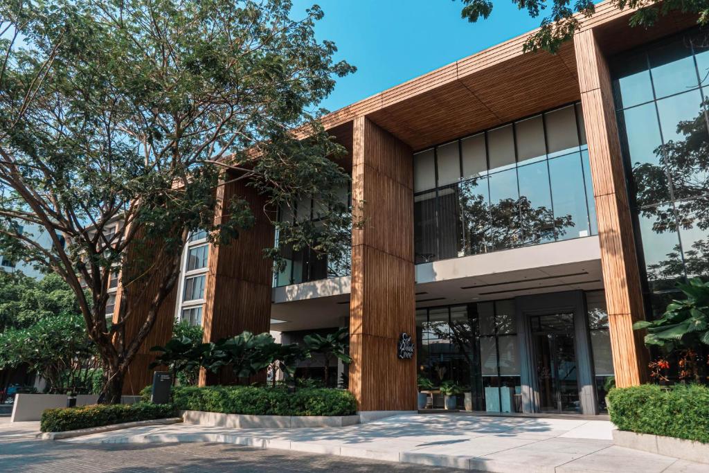 The Park Nine Hotel Suvarnabhumi Airport Shuttle www.booking.com