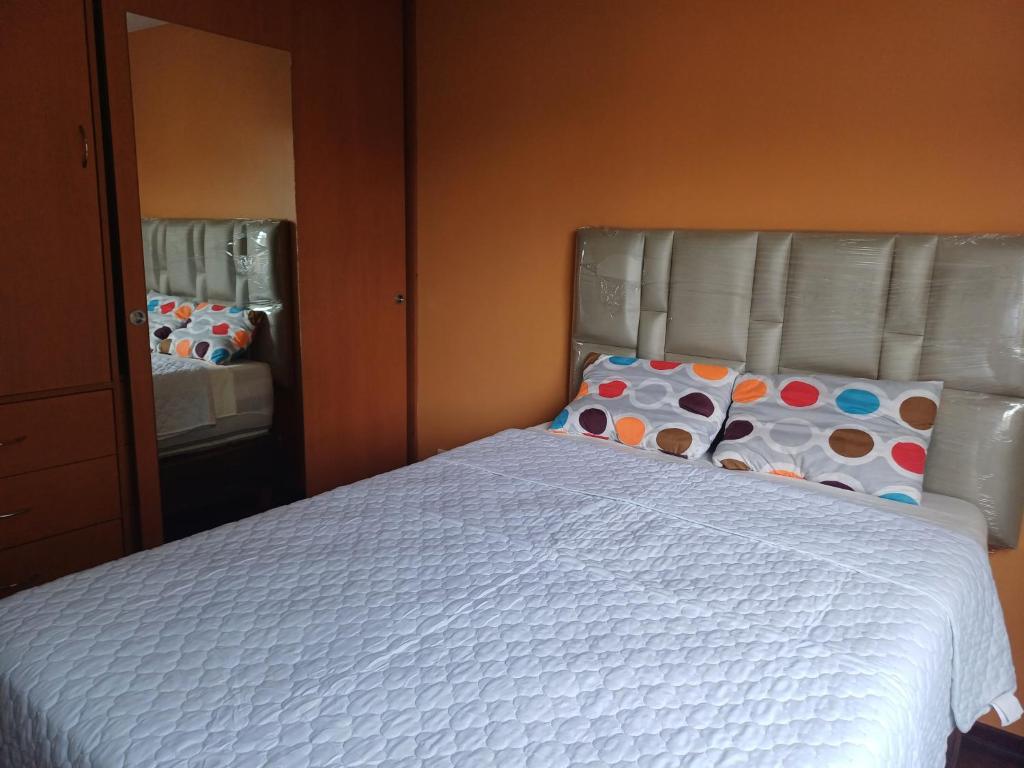 Postel nebo postele na pokoji v ubytování Habitación acogedora Orué