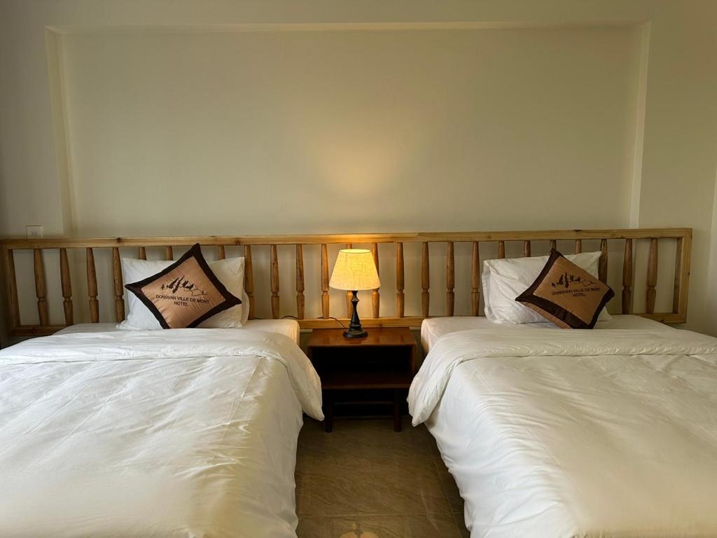 Dongvan Ville Du H'Mong Hotel - Chambre Lits Jumeaux Avec Balcon