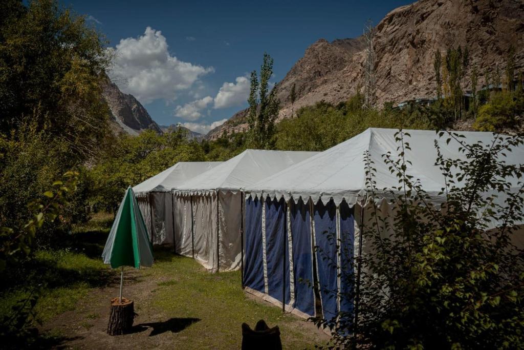 a large tent in the middle of a mountain at ARYA NATURE CAMP in Dah