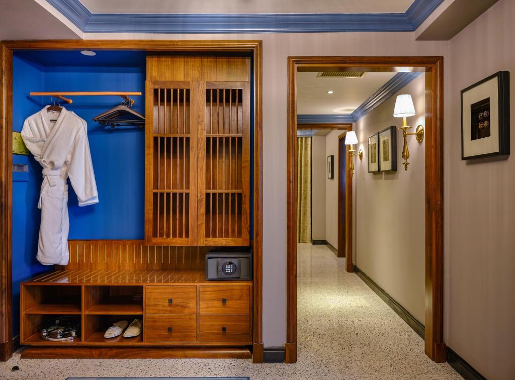 Suite Executive - Miễn Phí Trang Phục Truyền Thống