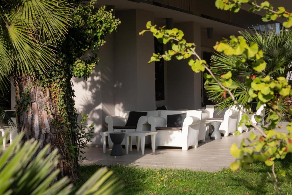 Vonkajšia záhrada v ubytovaní Perla Verde Hotel
