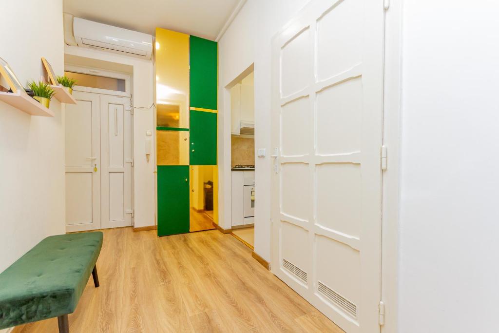 Kuchyňa alebo kuchynka v ubytovaní RothApartments'ALICE