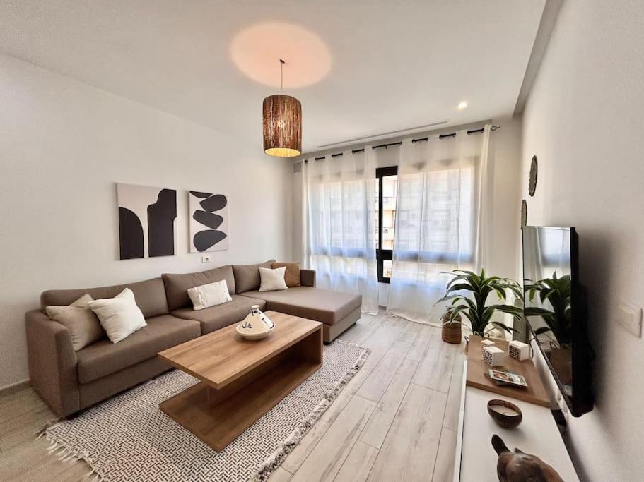 TV i/ili multimedijalni sistem u objektu Cozy Malaga