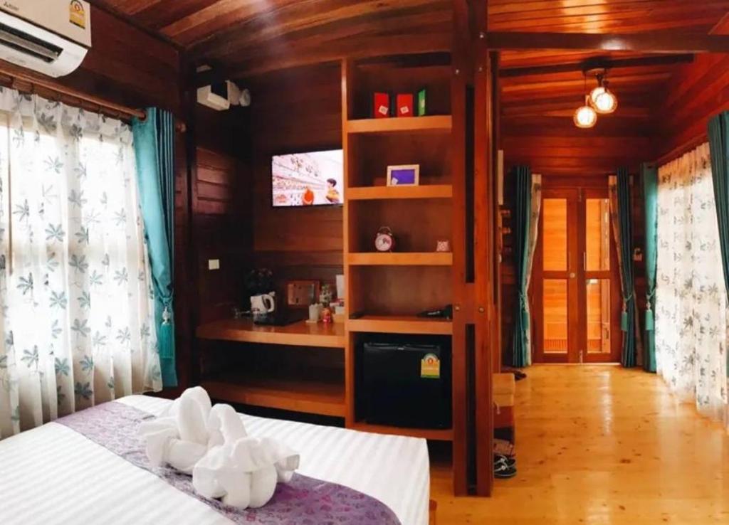 Areeya Phubeach Resort Coliving Coworking - Resim 44