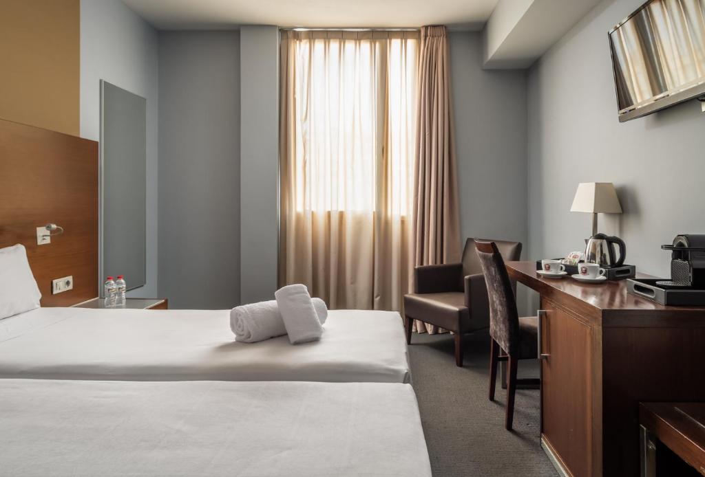 Hotel Madanis - Resim 30