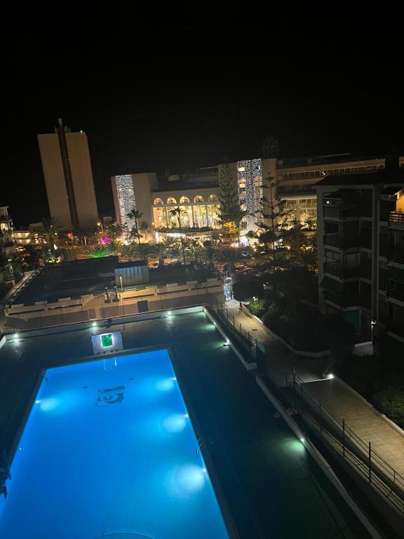 Bazén v ubytování Penthouse-Complex Cristimar nebo v jeho okolí