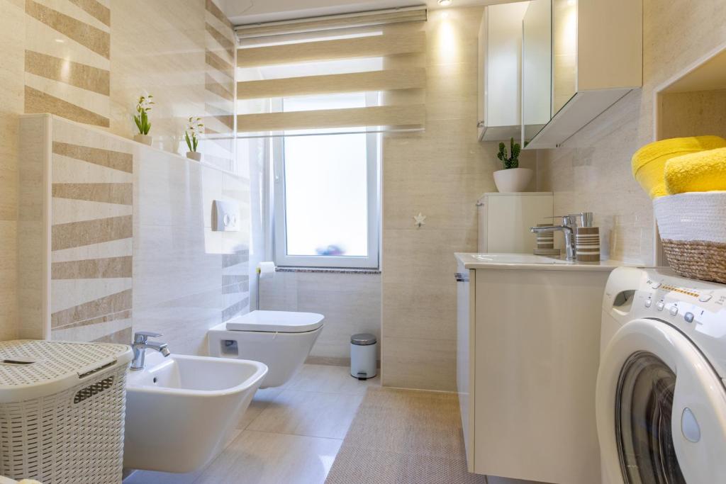 Łazienka w obiekcie Apartment Marangunija
