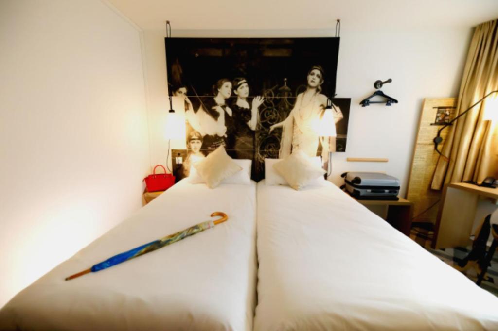 
MyRoom By Helena - The Golden 20's Twin Room Sweet Bed By Ibis
