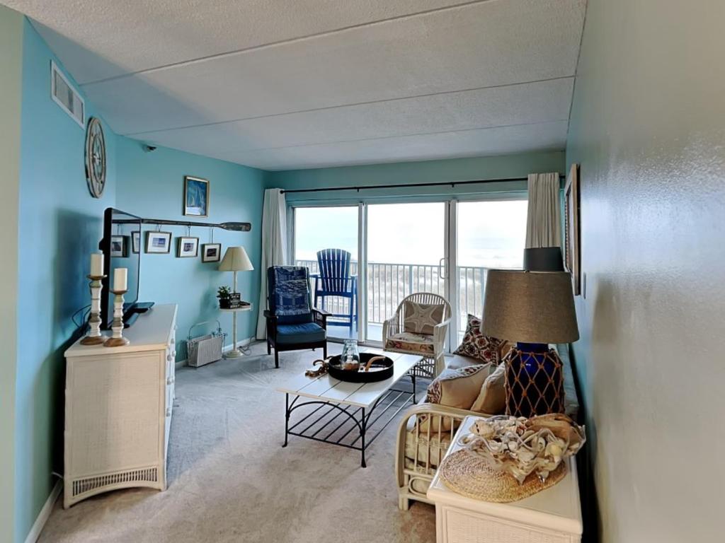 Ruang duduk di Jacksonville Beachdrifter 202 - Beach View