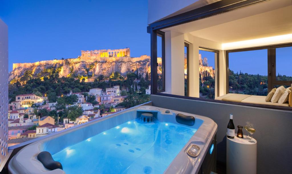 Bazén v ubytovaní Athens Avaton Suites alebo v jeho blízkosti