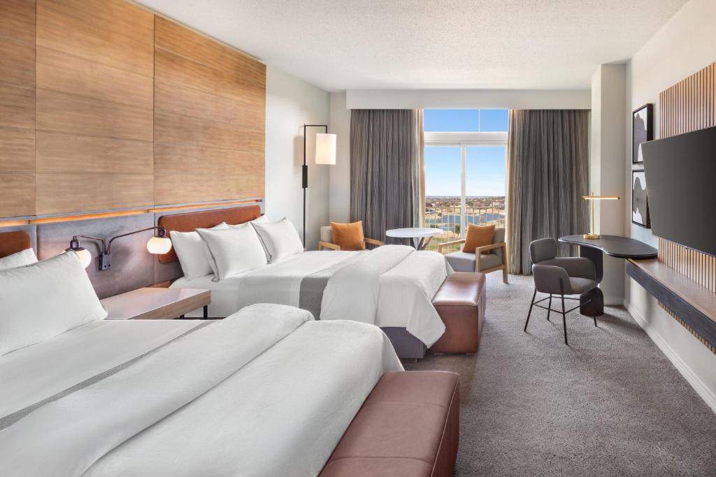 The Westin Dallas Stonebriar Golf Resort & Spa - Chambre Queen Traditionnelle Avec Deux Lits Queen Et Baignoire Adaptée - La Mobilité Et L'audition Accessibles