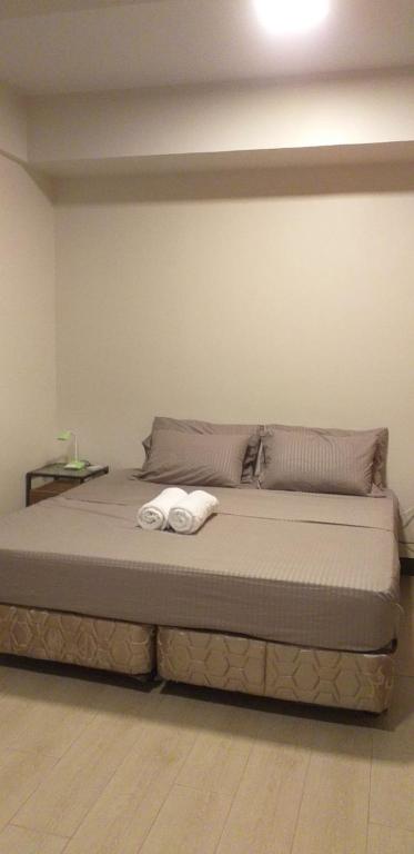 Mactan Newtown Condo with Pool access - Deluxe Doppel- Oder Zwillingszimmer Mit Meerblick