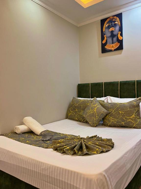 Postel nebo postele na pokoji v ubytování The Pashaam Suit Bakırköy