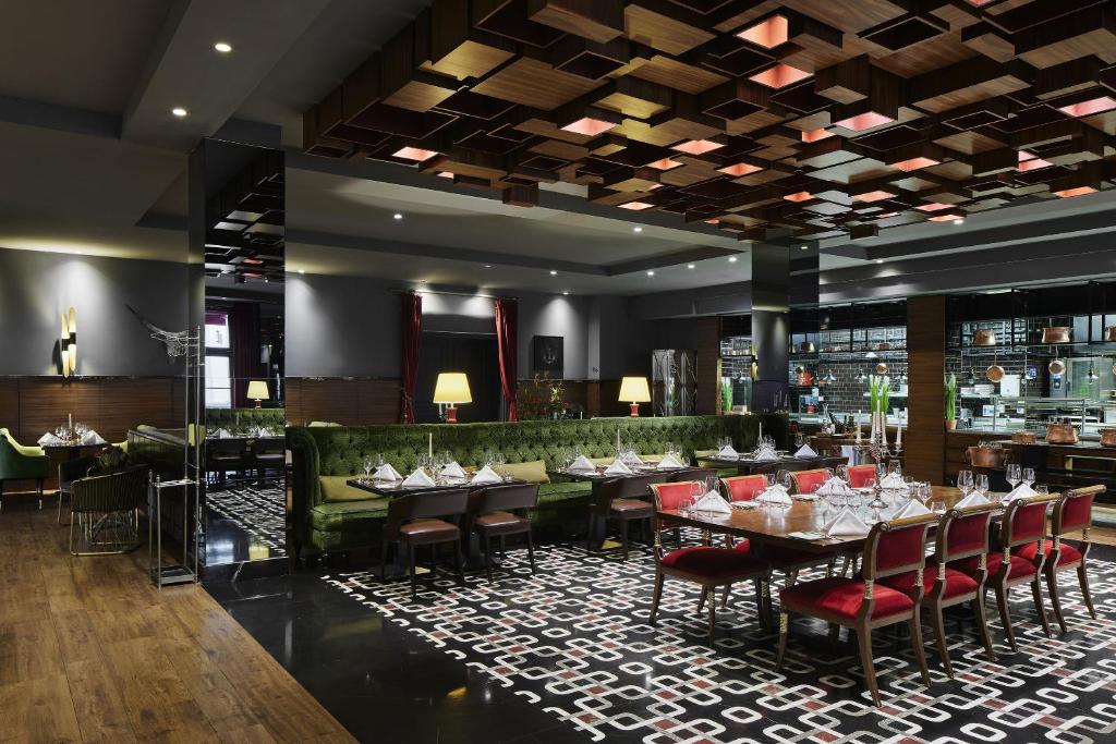 TITANIC Gendarmenmarkt Berlin - Resim 31