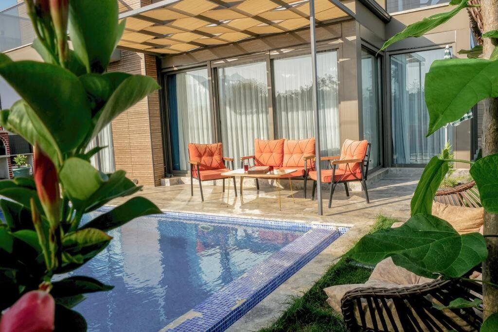 Bazén v ubytování Villa Talia Kaş Doğa İçinde Jakuzili Havuzlu nebo v jeho okolí
