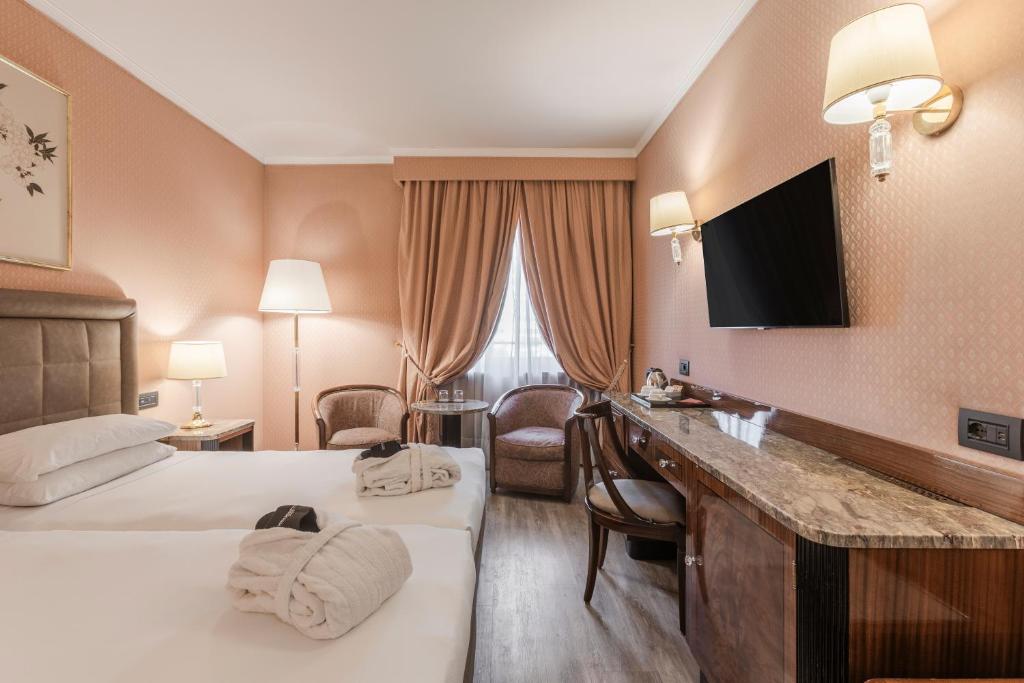 Doria Grand Hotel photo